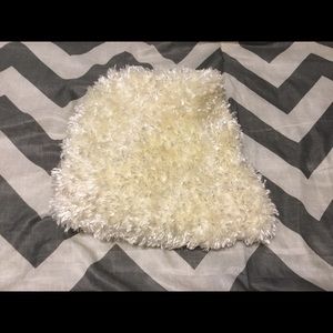 Women’s fuzzy winter hat